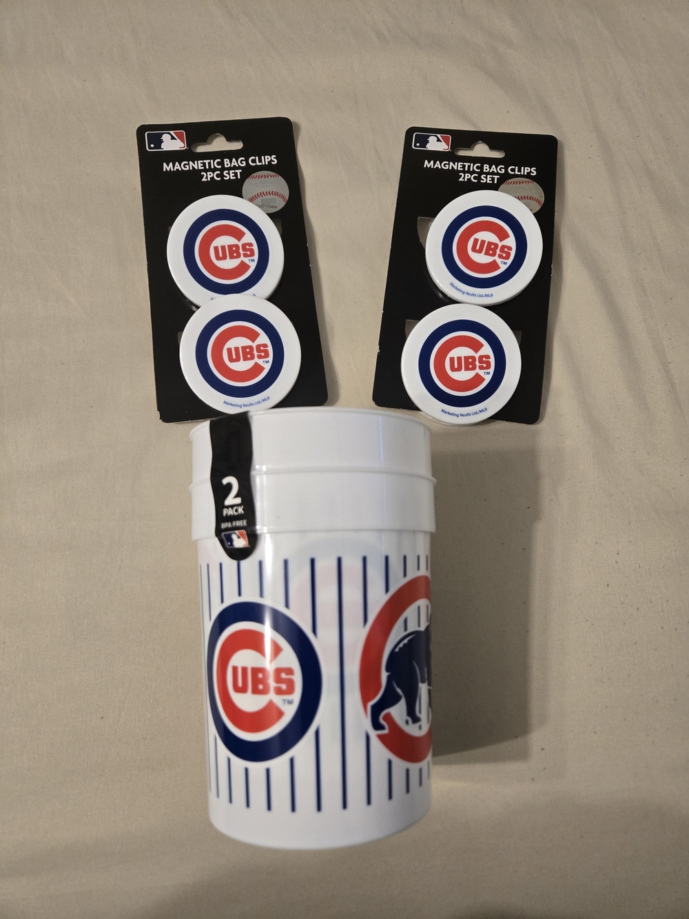 Chicago Cubs Magnetic Bag Clips & Logo Cup Set